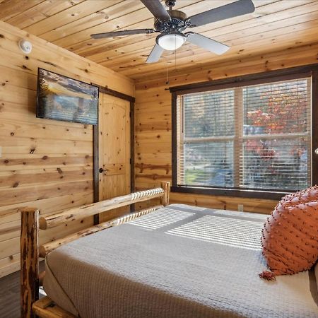 Route 66 Cabin Pigeon Forge Εξωτερικό φωτογραφία
