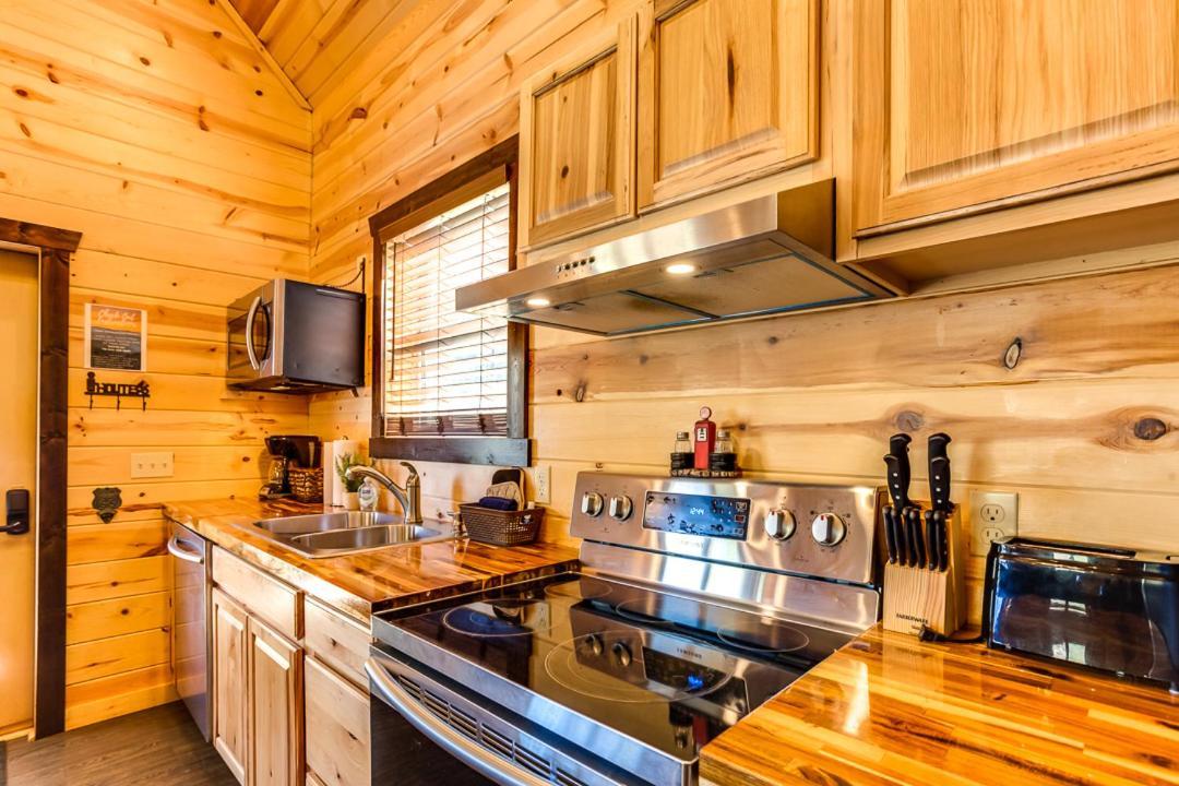 Route 66 Cabin Pigeon Forge Δωμάτιο φωτογραφία
